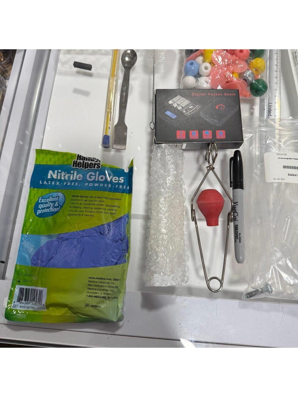 Chemistry Lab Tools - Picture 4 of 5